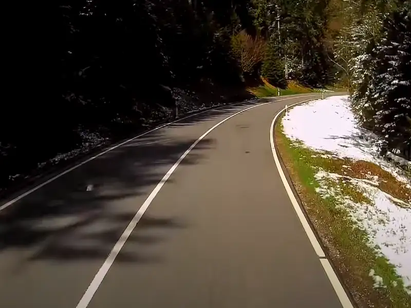 Schwarzwald Hochstrass carretera selva negro con curvas