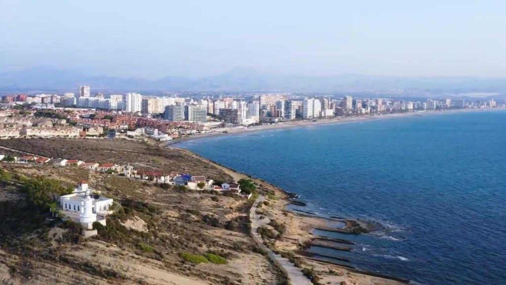 Playa de San Juan en Alicante desde el Aire